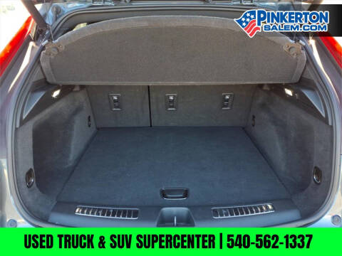 2019 Cadillac XT4 Premium Luxury