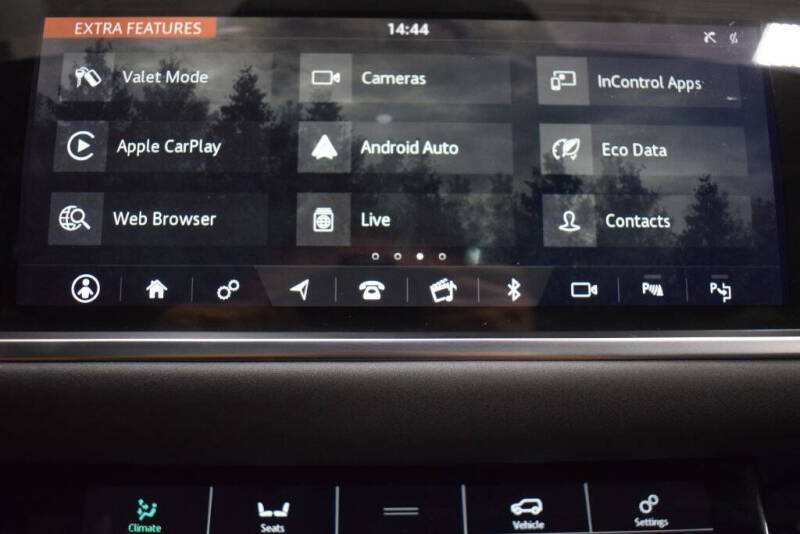 2020 Land Rover Range Rover Evoque SE