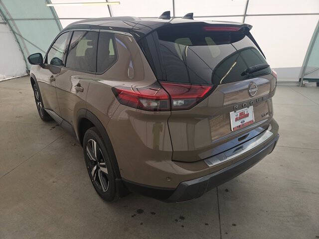 2025 Nissan Rogue SL