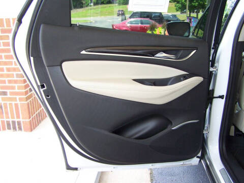 2021 Buick Enclave Essence
