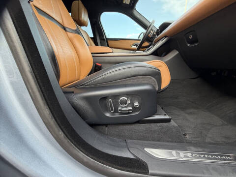 2019 Land Rover Range Rover Velar P250 R-Dynamic SE