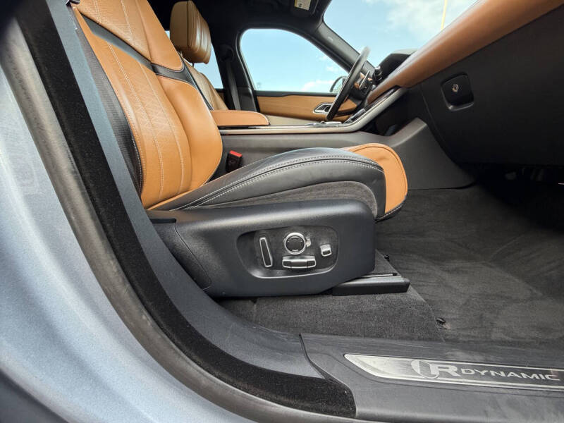 2019 Land Rover Range Rover Velar P250 R-Dynamic SE