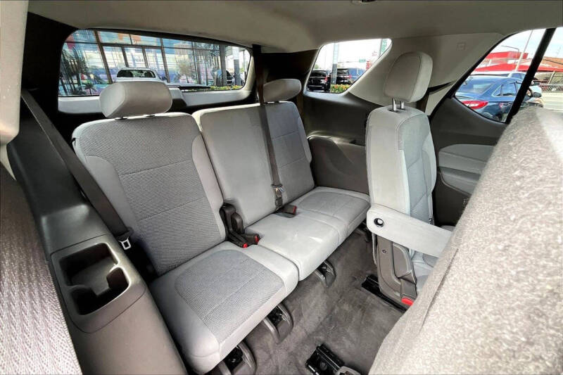 2021 Chevrolet Traverse LT Cloth