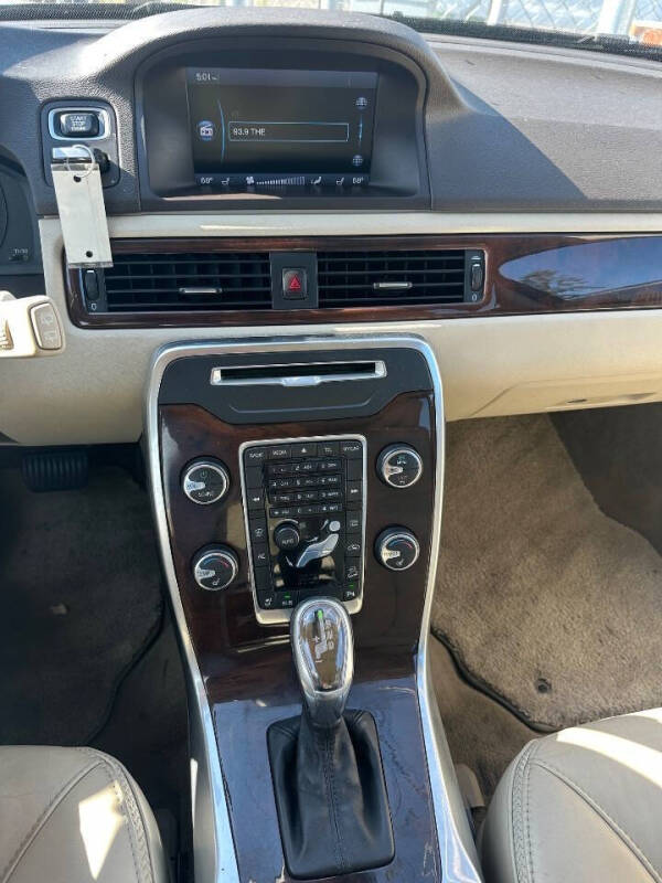 2013 Volvo XC70 T6