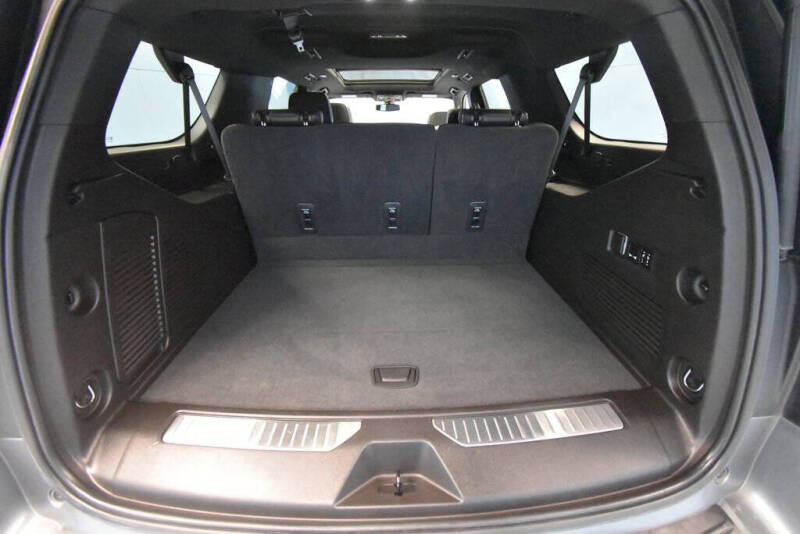 2021 Chevrolet Suburban RST