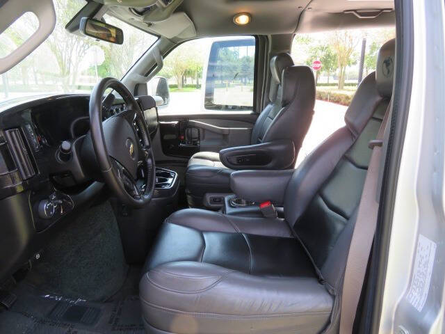 2020 Chevrolet Express 2500