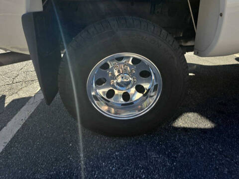 2004 Chevrolet Silverado 3500 LS