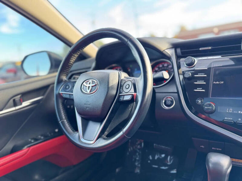 2020 Toyota Camry XSE