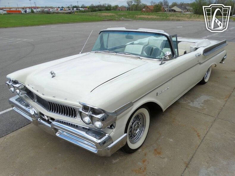 1957 Mercury Monterey