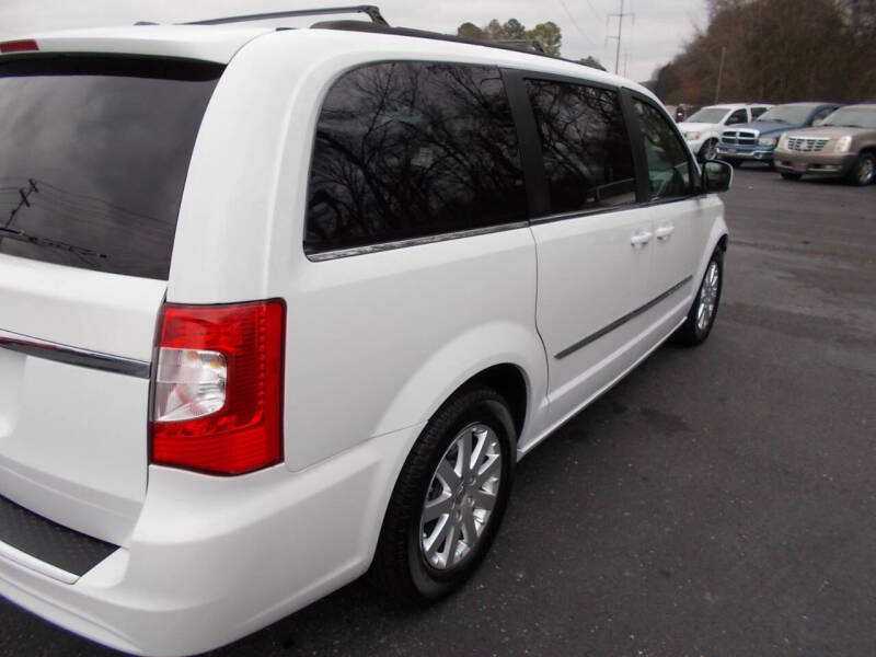 2016 Chrysler Town and Country Touring