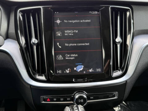 2020 Volvo S60 T5 Momentum