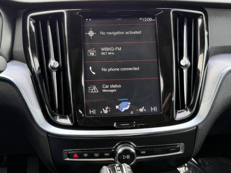 2020 Volvo S60 T5 Momentum