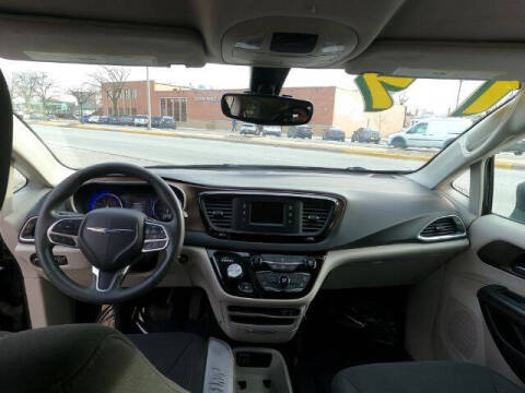 2017 Chrysler Pacifica LX