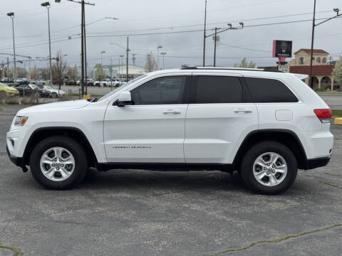 2016 Jeep Grand Cherokee Laredo