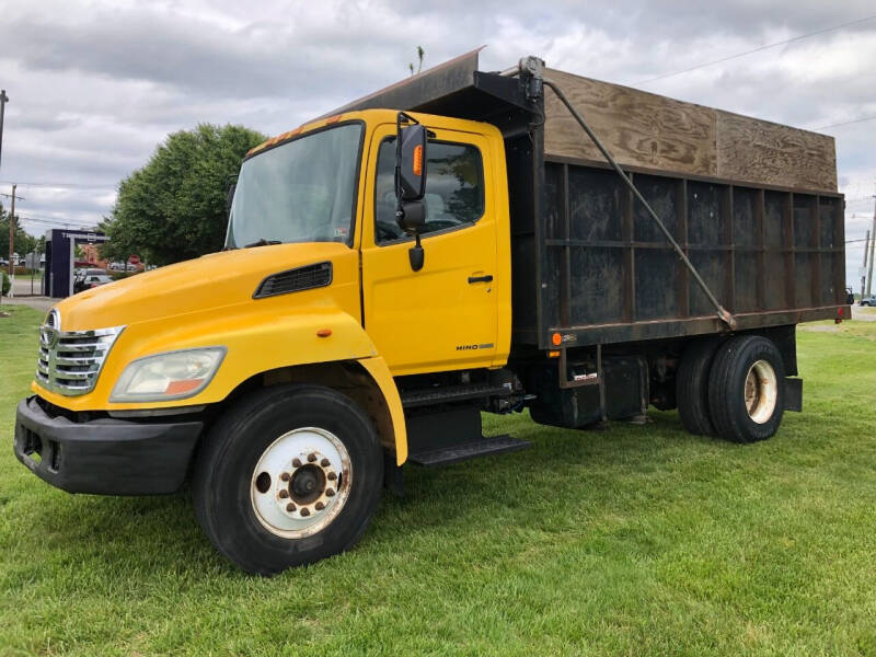 2006 Hino 268A for sale at Wally's Wholesale in Manakin Sabot VA