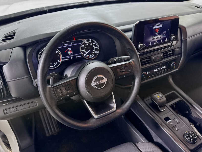 2024 Nissan Pathfinder S