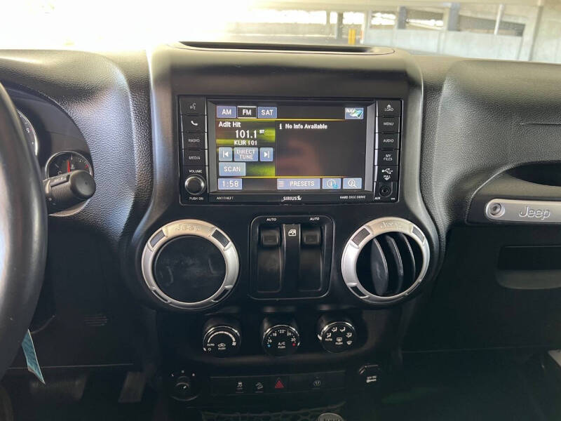 2013 Jeep Wrangler Sahara