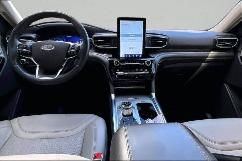 2021 Ford Explorer Platinum