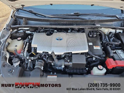 2019 Toyota Prius LE