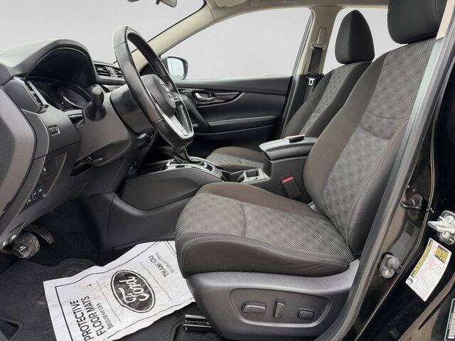 2022 Nissan Rogue Sport SV