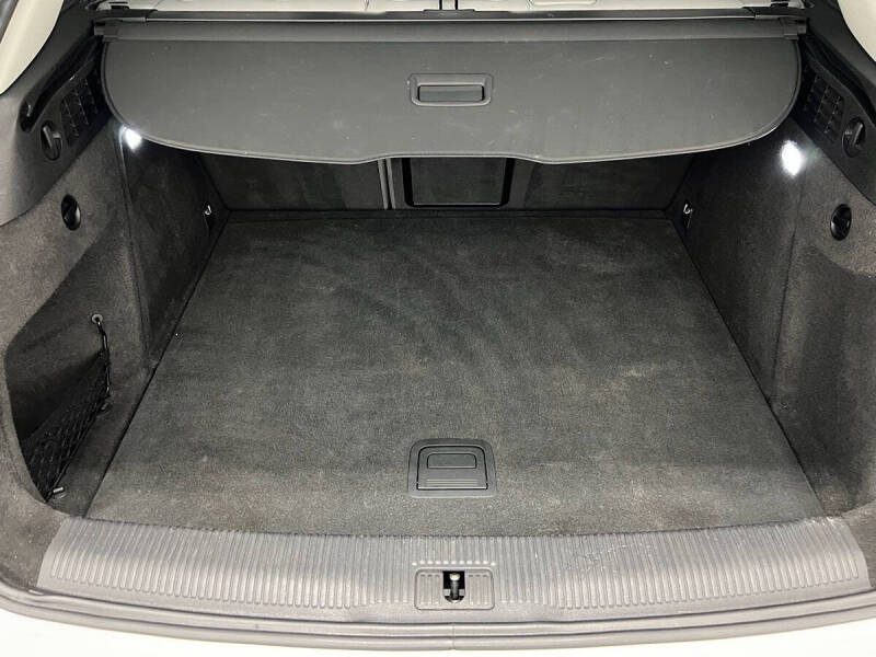 2017 Audi Q3 2.0T Premium