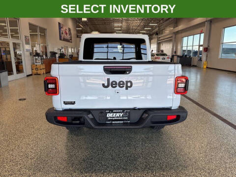 2025 Jeep Gladiator Sport