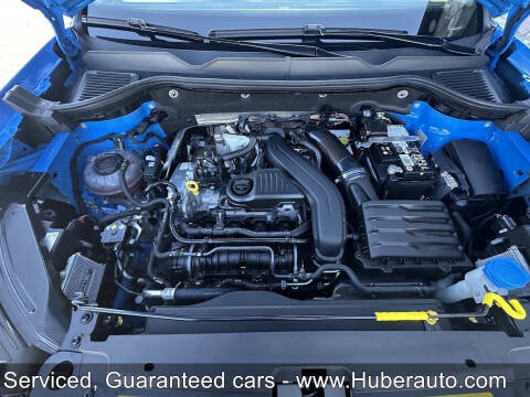 2025 Volkswagen Taos SE Black 4Motion