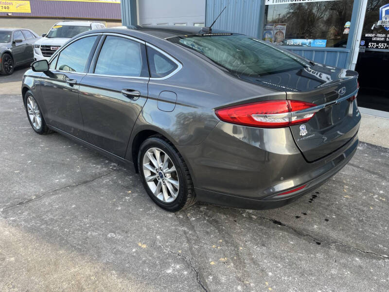 2017 Ford Fusion SE