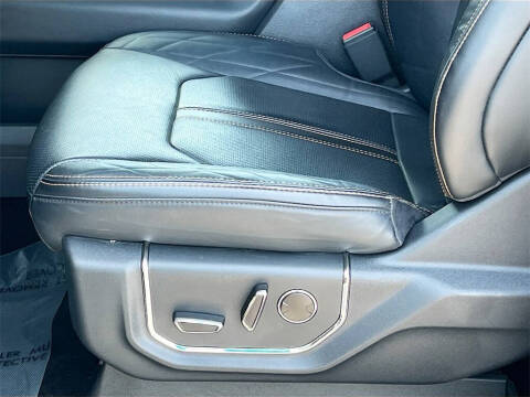 2022 Ford Expedition Platinum