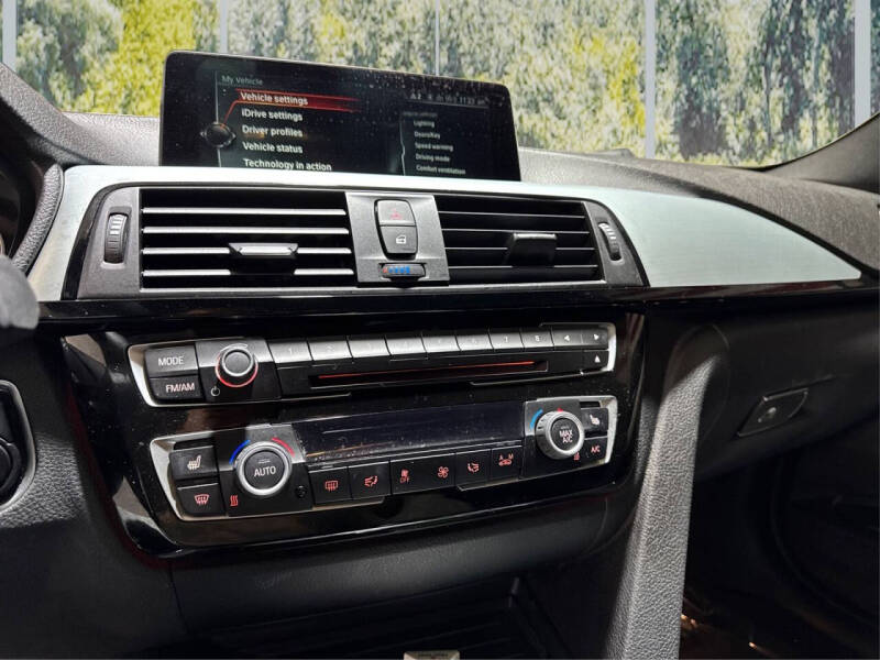 2017 BMW 3 Series 330i xDrive