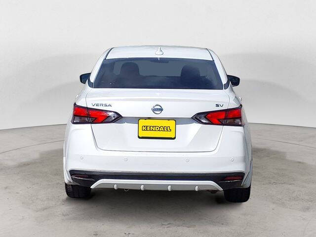 2020 Nissan Versa SV