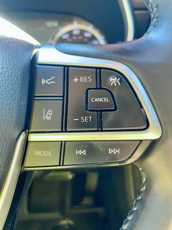 2022 Toyota Highlander XSE