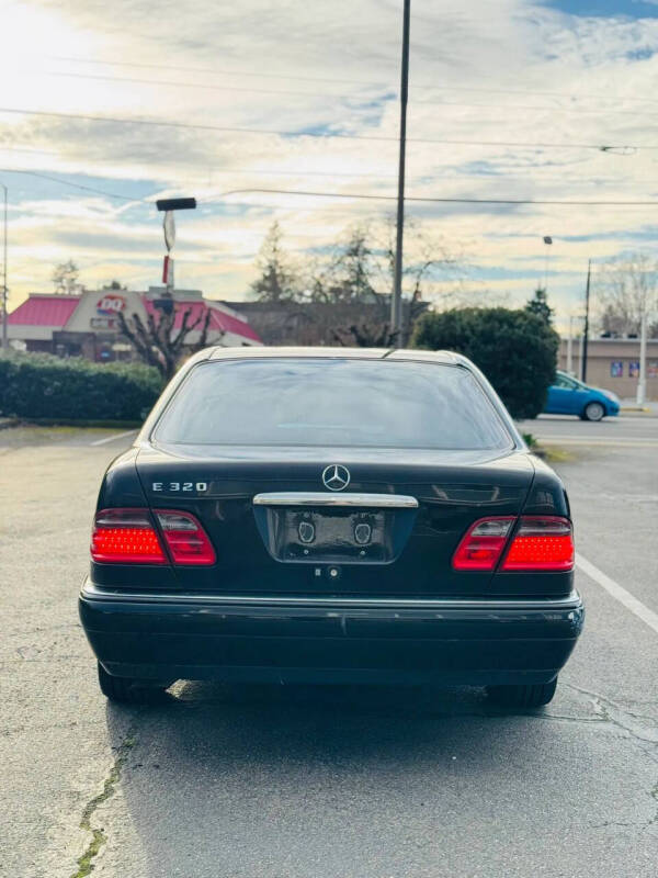 1997 Mercedes-Benz E-Class E 320