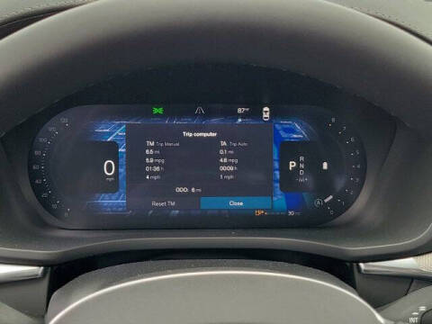 2026 Volvo XC60 B5 Ultra Black Edition