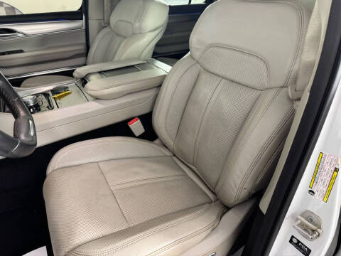 2023 Jeep Grand Wagoneer