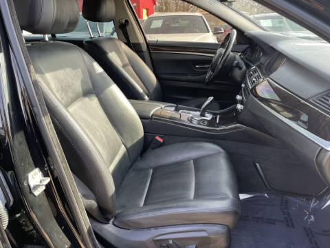 2015 BMW 5 Series 528i