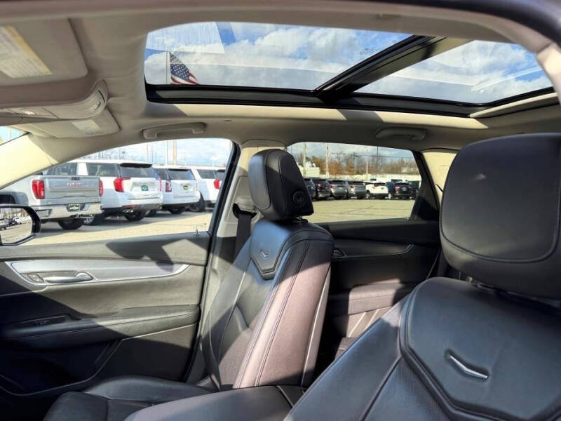 2019 Cadillac XT5 Premium Luxury