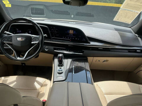 2022 Cadillac Escalade ESV Premium Luxury