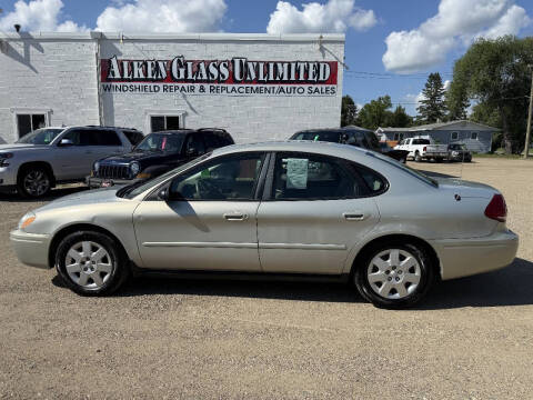 2004 Ford Taurus