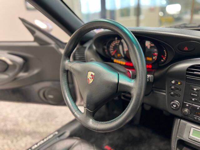 2002 Porsche 911 Carrera 4
