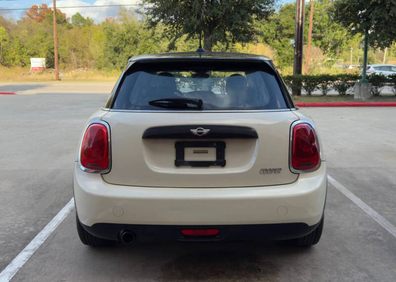 2016 MINI Hardtop 4 Door Cooper