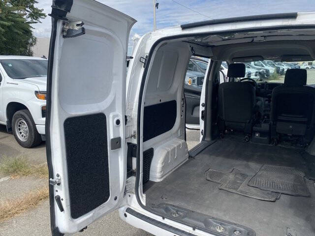 2021 Nissan NV200 SV