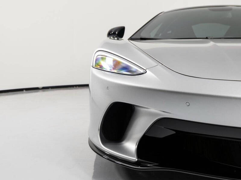 2023 McLaren GT