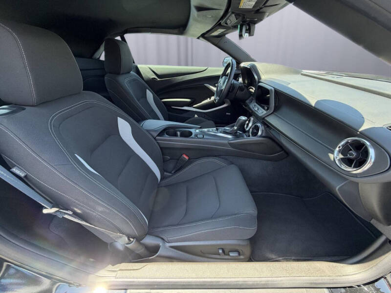 2023 Chevrolet Camaro LT1