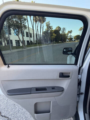 2011 Ford Escape XLS