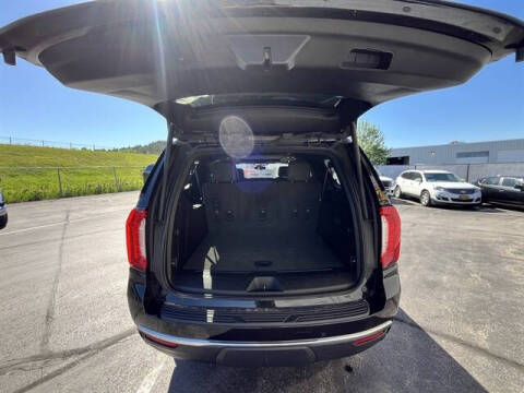 2023 GMC Yukon XL SLT