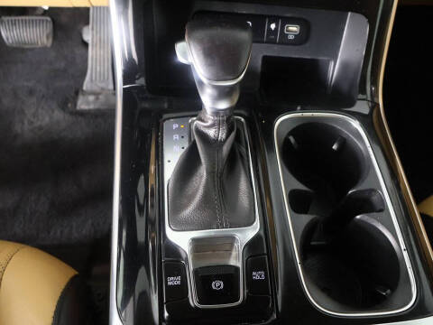 2023 Kia Carnival EX