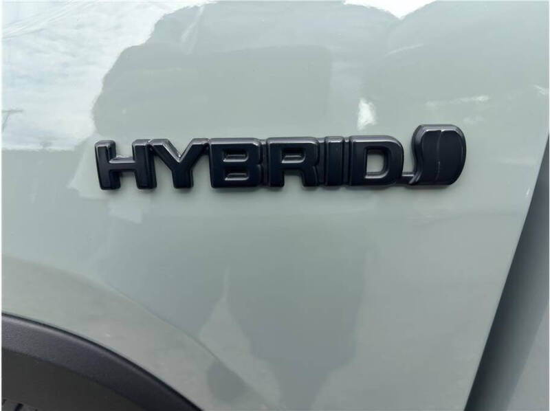 2021 Toyota RAV4 Hybrid XLE Premium