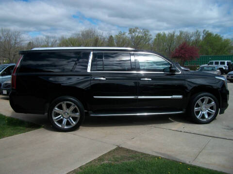 2016 Cadillac Escalade ESV Luxury Collection