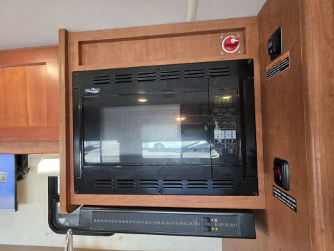 2017 Winnebago Minnie Winnie
